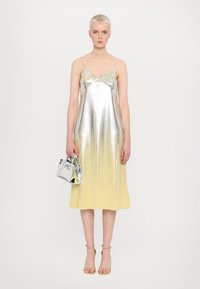 MAX&Co. BRIGHTON - Robe de soirée - yellow