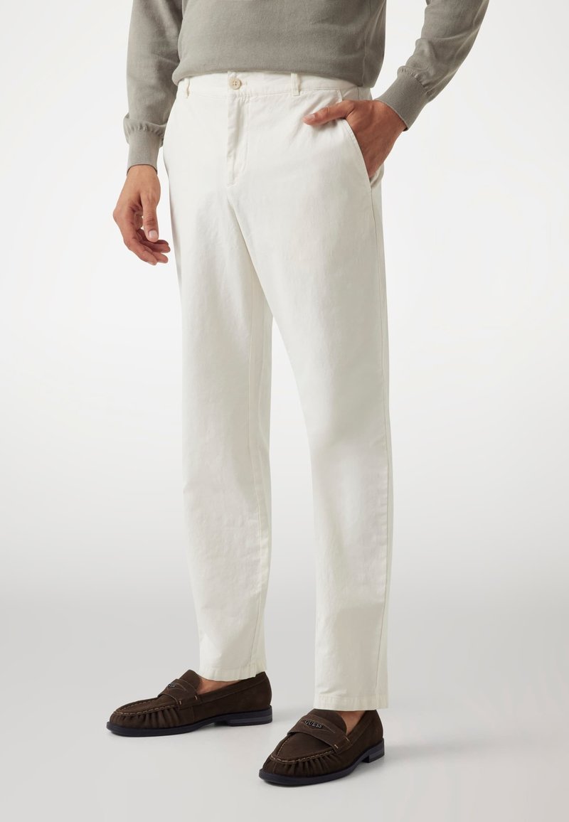 Guess Chino hlače - creme