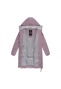 Rosa isolert jakke med hette, med grått fôr, glidelås og dekorativt merke. Teksturert stoff med knappdetaljer.