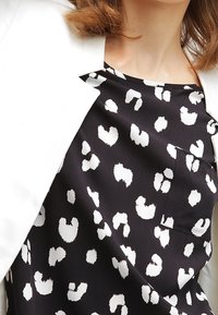 Even&Odd Blusa - black