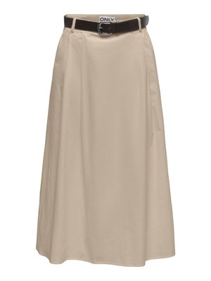 Jupe midi beige en ligne A avec ceinture noire et boucle argentée, avec une étiquette "ONLY" à la taille.