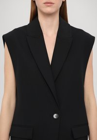 Iro CYNESA Waistcoat black