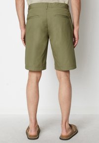 Marc O'Polo MODELL RESO - Shorts - olive