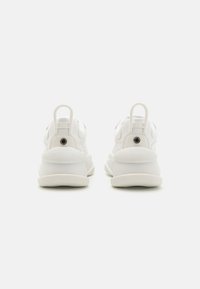Steve Madden BELISSIMO - Sneakers basse - white