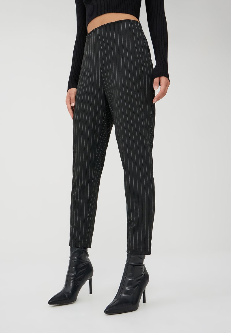 Terranova Pantaloni - nero