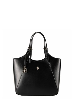 Schwarze Ledertasche mit doppelten Griffen, einem kleinen Metalllogo in der Mitte und einem hängenden Metallanhänger am linken Griff.
