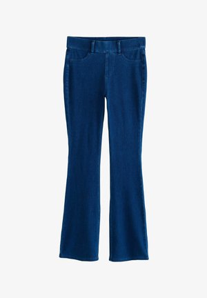 Kék trapéznadrág, farmerből készült, derékpánttal, elülső zsebeivel és sima textúrájával. A lábak térdtől a szegélyig szélesednek.