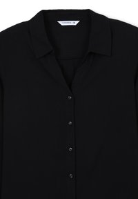 Camicia nera con bottoni, realizzata in tessuto morbido, con colletto, patta frontale e sei bottoni scuri. Design semplice e versatile.