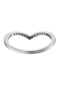 Silbernes, herzförmiges Bangle, glatte Oberfläche, dünnes Design mit kleinen, kreisförmigen Ausschnitten entlang der inneren Kante für zusätzliche Details.