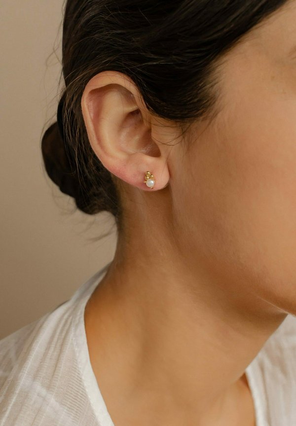 PEARL BEAD  - Ohrringe - goldfarben