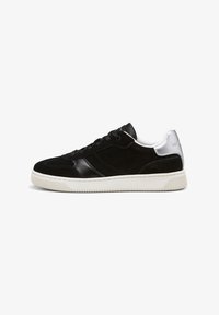 Unselected, black dark silver