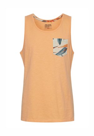 Ärmelloses pfirsichfarbenes Tanktop mit rundem Ausschnitt und einer kleinen gemusterten Brusttasche mit blau-orangen Blattmotiven.