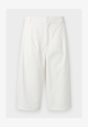 Pantaloni bianchi a gamba larga cropped con passanti per cintura, cerniera frontale e tasche laterali su sfondo semplice.