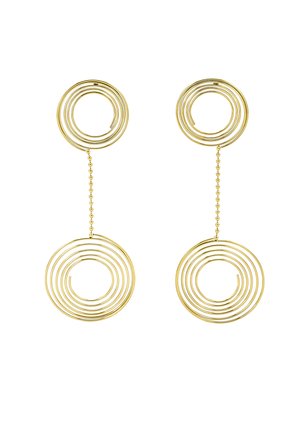 Orecchini dorati con design circolari e motivi a spirale, collegati da una catena di perline. Stile leggero e minimalista.