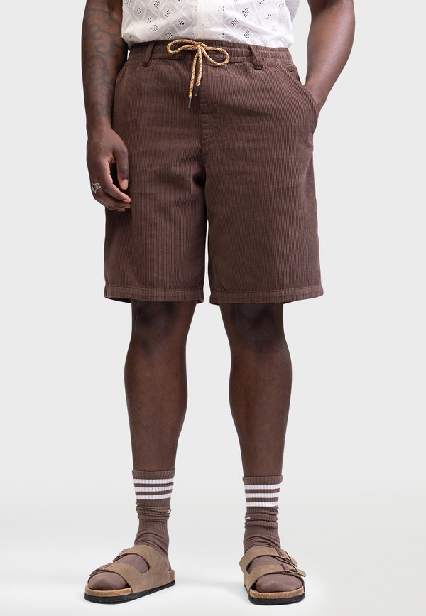 SAMMY COMFORT FIT - Shorts - turkish coffee