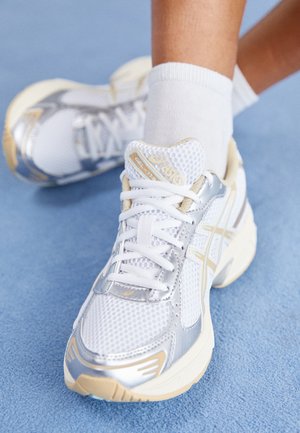 Baskets basses - beige