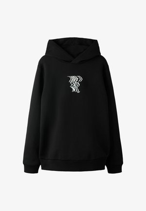 Sweat à capuche noir avec poignets et ourlet côtelés, avec un motif de texte blanc déformé au centre de la poitrine.
