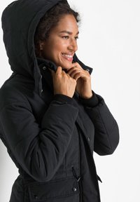bonprix Cappotto invernale - schwarz