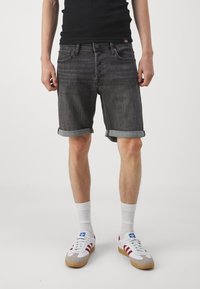 Jack & Jones JJIRICK JJORIGINAL - Shorts di jeans - black denim
