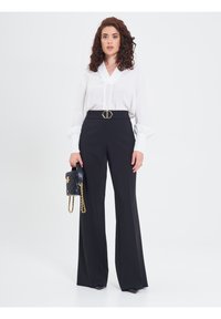 Rinascimento Bluse - bianco