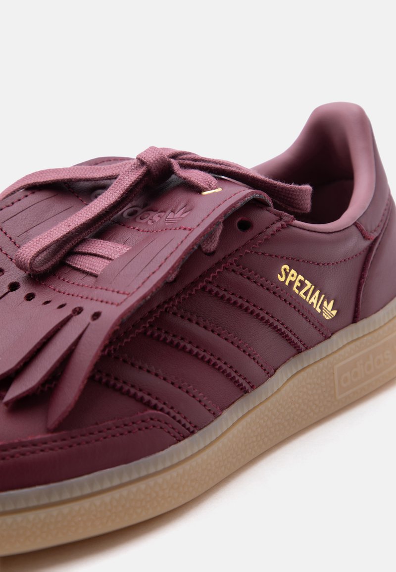 adidas Originals HANDBALL SPEZIAL - Tenisky - shadow red/maroon/quiet crimson