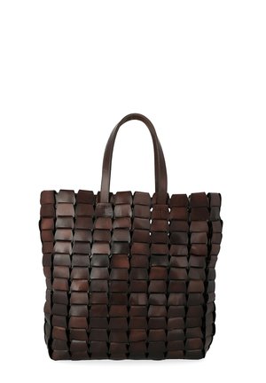Borsa a tracolla in pelle marrone con design intrecciato, dotata di due manici robusti e una forma strutturata, che mette in risalto una superficie liscia e testurizzata.