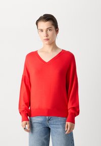 Scotch & Soda V NECK RELAXED - Pulover - flame red