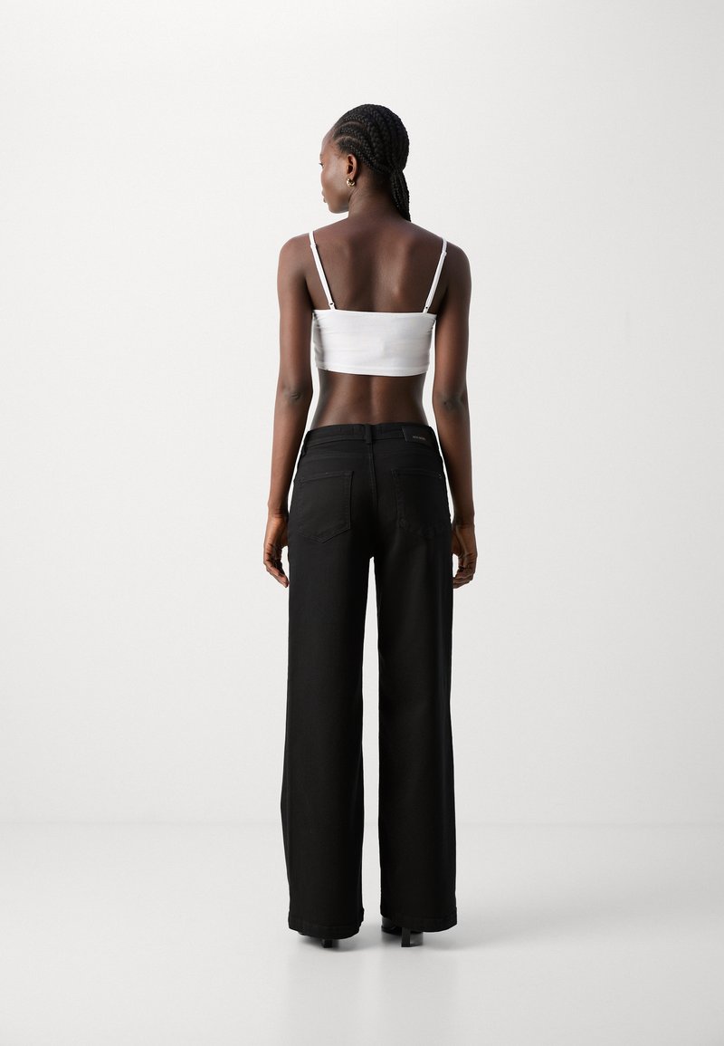 Kokraksiz ayollar fotosuratlari Porno kino men bunday emasman