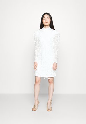 YAS Petite YASBEATE LS DRESS - CELEB - Occasion wear - star white
