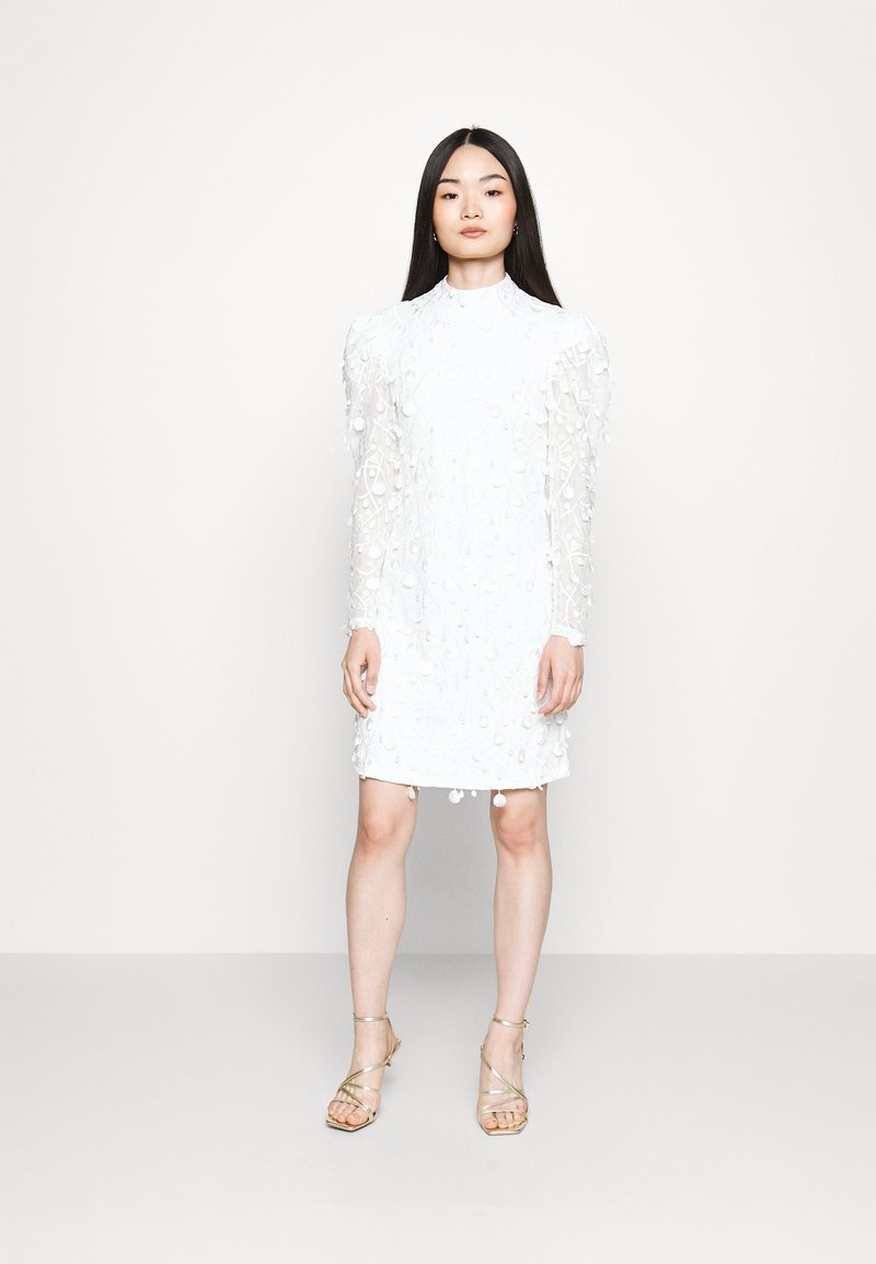 YAS Petite - YASBEATE LS DRESS - CELEB - Proginė apranga - star white, Padidinti