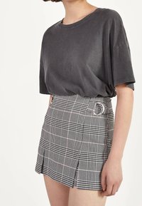 Bershka Shorts - light grey