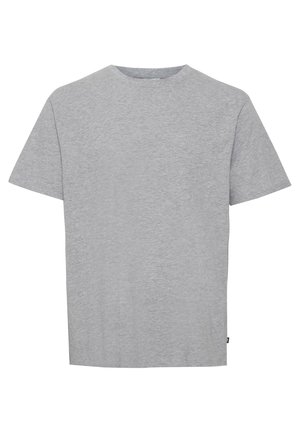 T-shirt gris à manches courtes fabriqué en coton doux. Il présente un col rond, une coupe décontractée et un design minimaliste sans motifs ni accents.