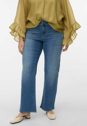 GESCHNITTEN VMCSTELLA MID RISE   - Flared Jeans - medium blue denim