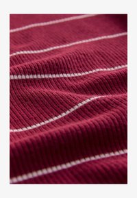 Selected, red ecru stripe