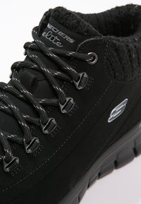 Skechers SYNERGY-WINTER NIGHTS - Baskets montantes - black