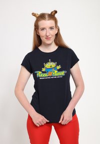 Henry Tiger TOY STORY 1-3 PIZZA ARCADE - Camiseta estampada - navy blue