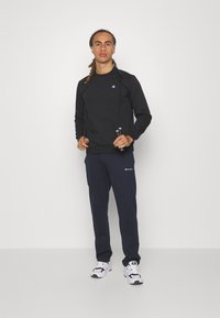 Champion BASIC CREWNECK - Mikina - black