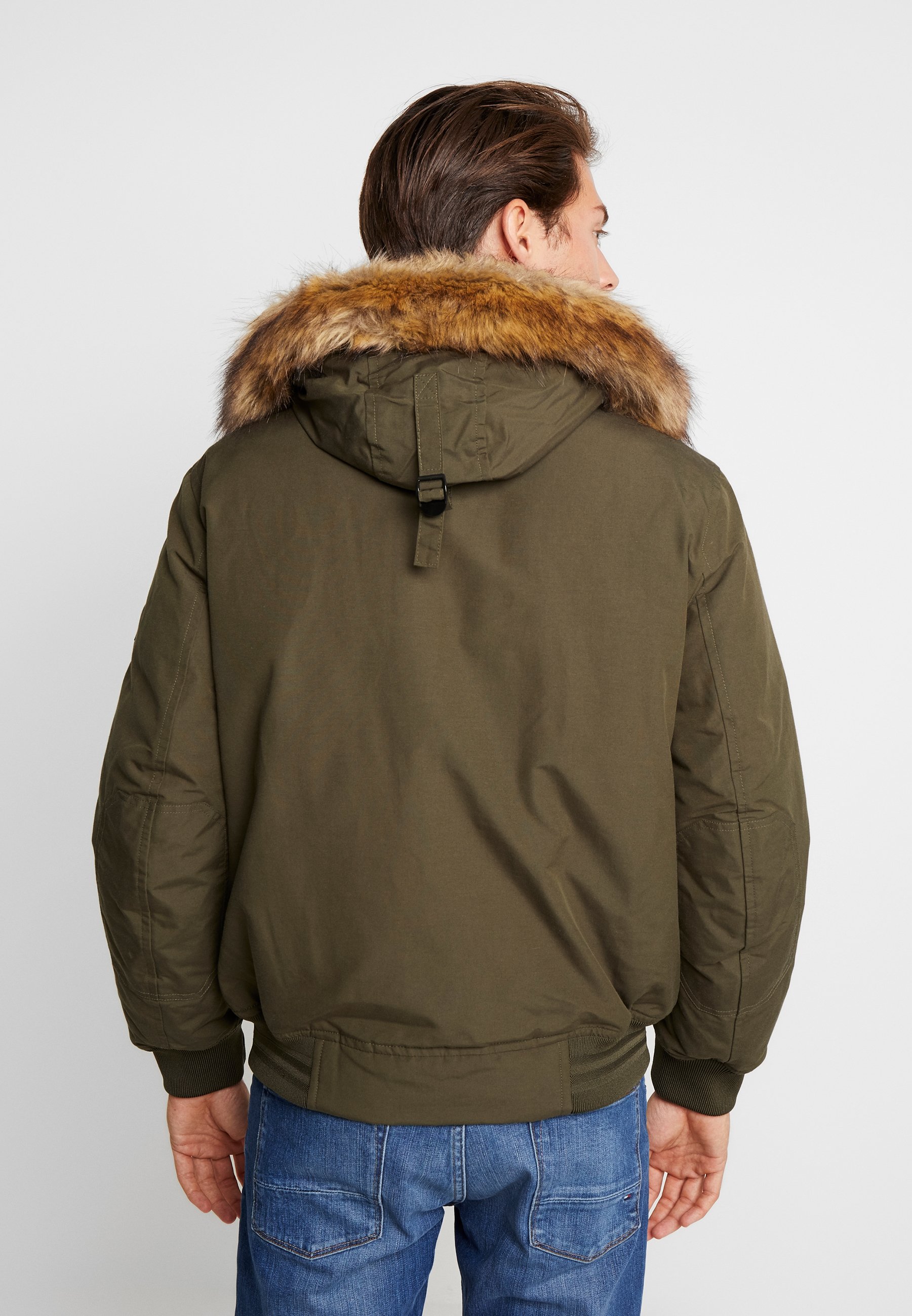 hampton down bomber tommy hilfiger