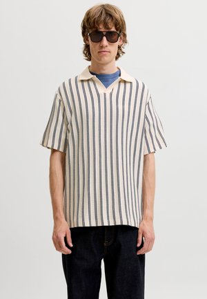 Jack & Jones JPRBLUHARRY SS SPLIT NECK
 - Pikeepaita - cloud dancer