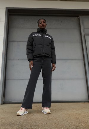 Karl Kani RETRO ESSENTIAL PUFFER JACKET - Žieminė striukė - black