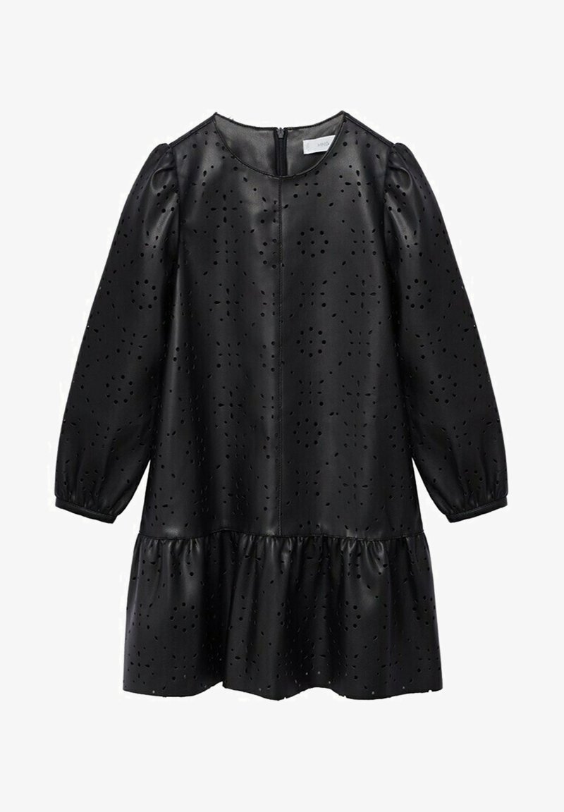 Robe longue à manches longues en simili cuir noir avec motifs découpés œillets, encolure ronde, ourlet à volants froncés et poignets élastiqués.