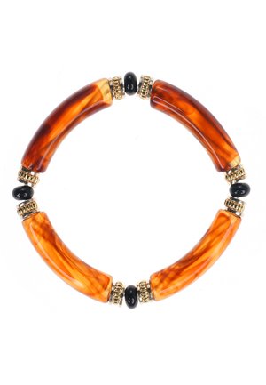 Des perles courbes aux teintes ambrées, entrecoupées de perles noires et d'accents dorés, forment un bracelet circulaire. Texture lisse, fini brillant.