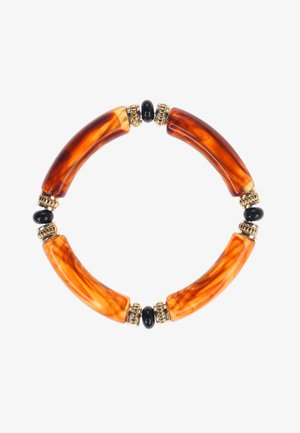 Des perles courbes aux teintes ambrées, entrecoupées de perles noires et d'accents dorés, forment un bracelet circulaire. Texture lisse, fini brillant.