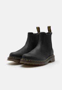 Dr. Martens Kotníková obuv - black