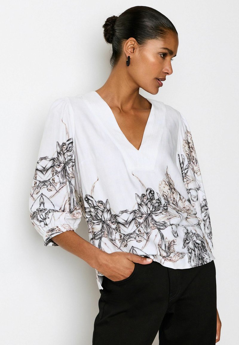 Next V-NECK - Bluse - white black floral placement