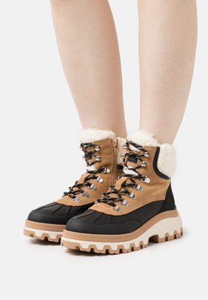 Snowboot/Winterstiefel - black/camel