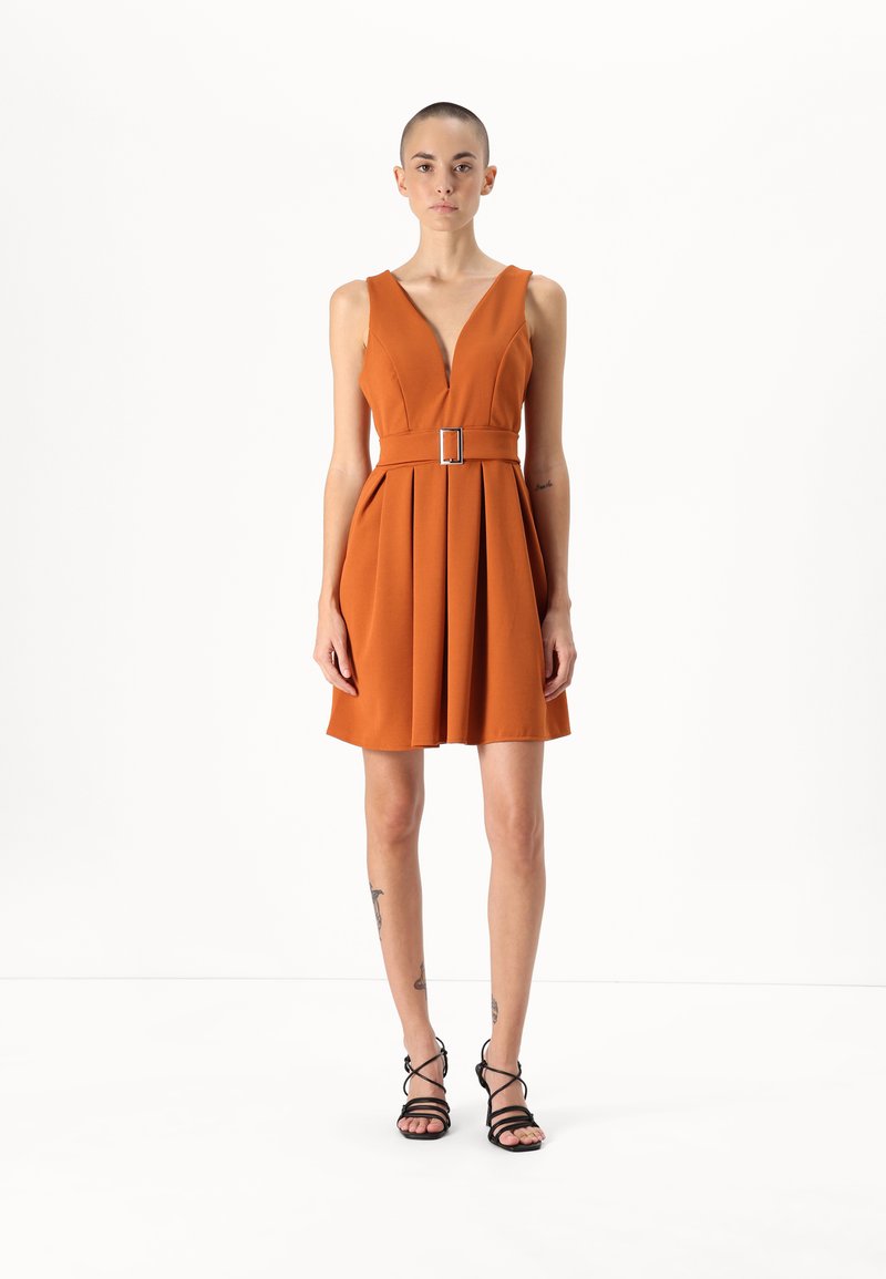WAL G PETITE DEBBIE BUCKLE SKATER DRESS - Jerseykjole - dusty orange