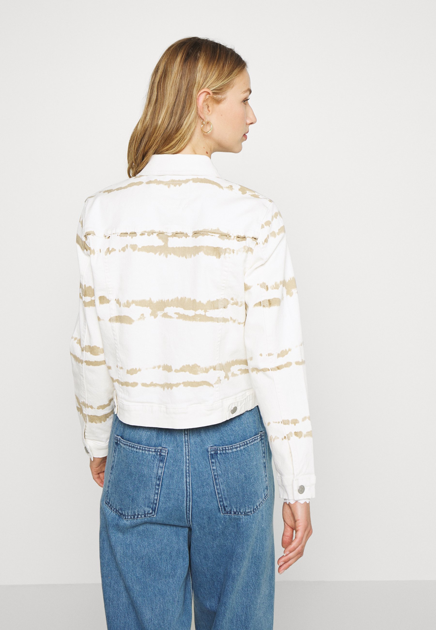 Object OBJSTACEY JACKET Jeansjakke cloud dancerincense Object OBJSTACEY JACKET - Jeansjakke - cloud dancer/incense