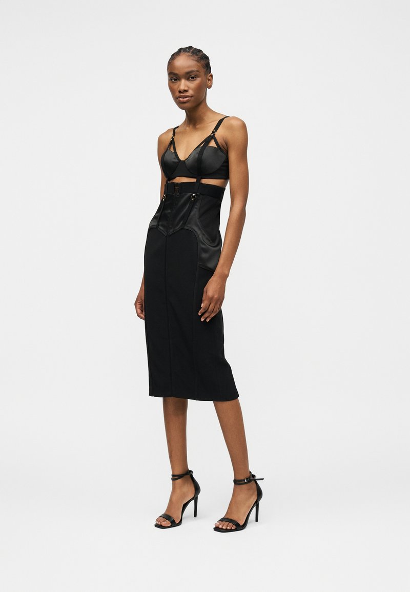 Elisabetta Franchi WOMEN'S DRESS - Cocktail dress / Party dress - nero/black - Zalando.ie Elisabetta Franchi WOMEN'S DRESS - Cocktail dress / Party dress - nero/black - Zalando.ie