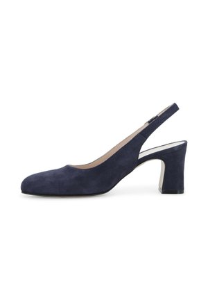 Navyblauwe suède slingback met een ronde neus en een blokhak van gemiddelde hoogte, zijaanzicht op een witte achtergrond.